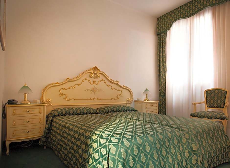 Hotel Commercio & Pellegrino