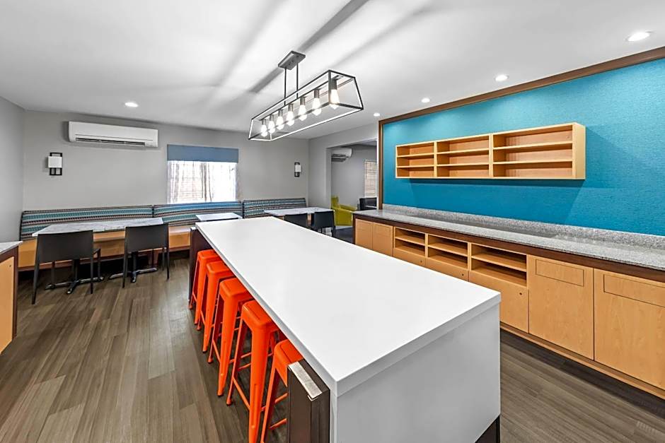 MainStay Suites Cincinnati Blue Ash