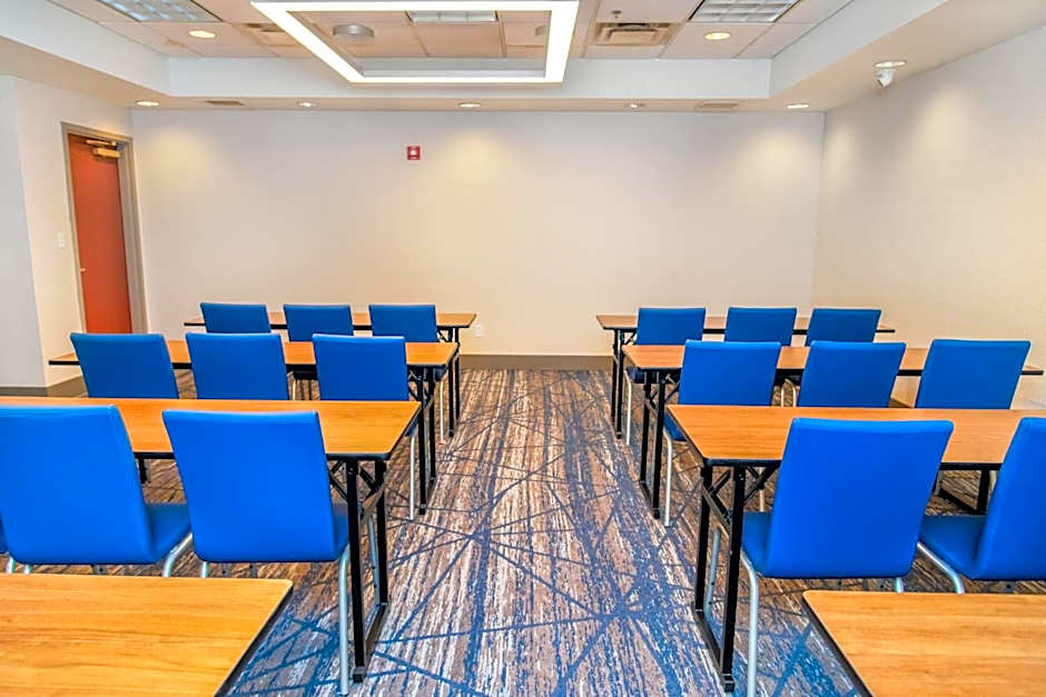 Holiday Inn Express Hotel & Suites Pittsburgh-South Side By IHG