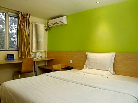 7 Days Inn Beijing Beishatan Metro Station – Beijing, NY