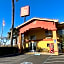 Econo Lodge Inn & Suites Lodi