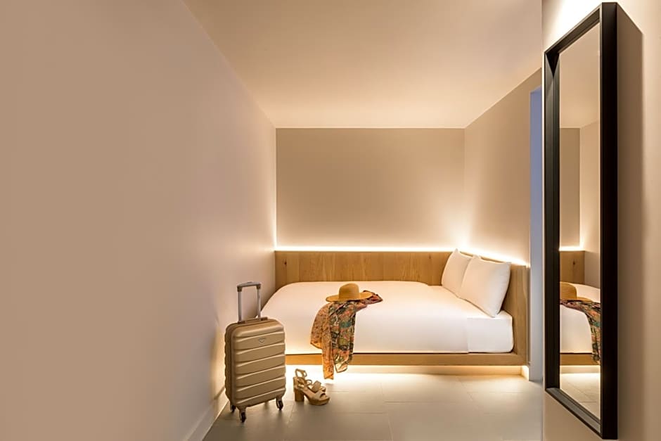 Zedwell Underground Tottenham Court Rd