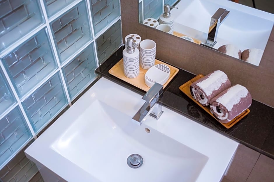 The BEACH CHA AM Suites