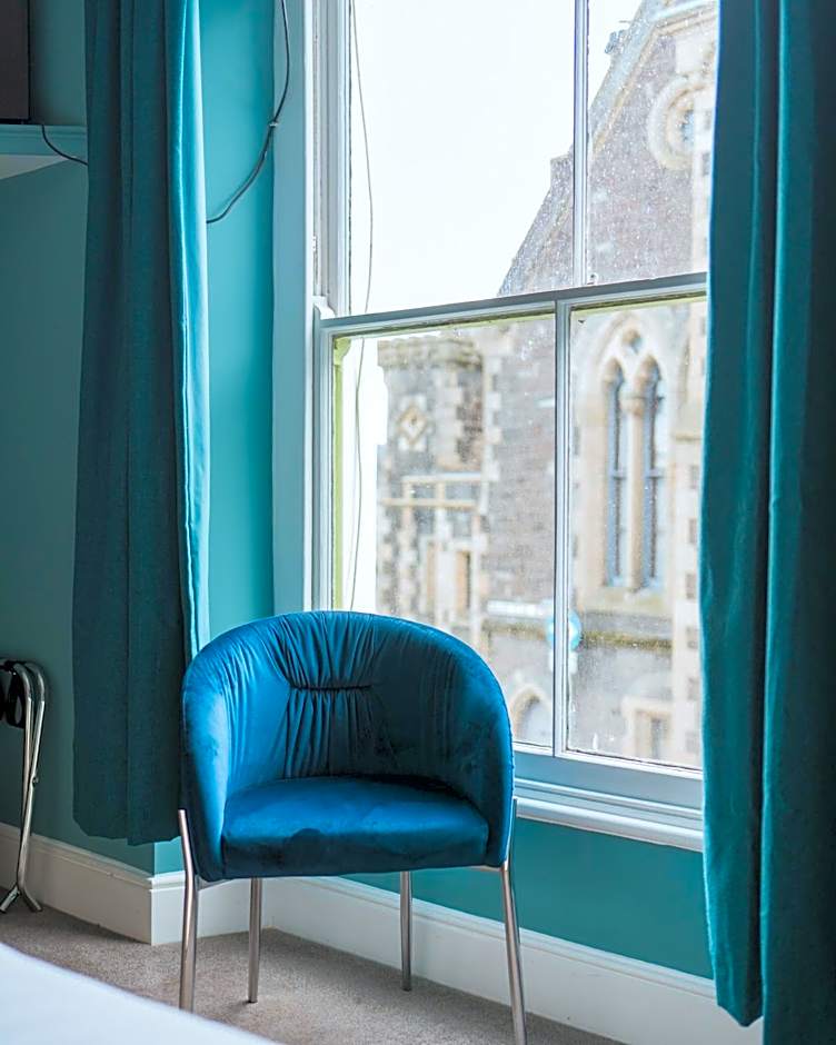 Johnny Dough's Conwy with Rooms