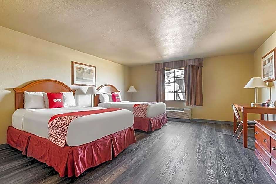 Days Inn & Suites Wichita Falls
