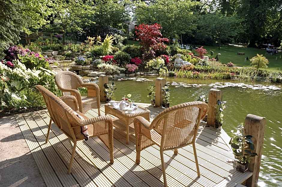 Summer Lodge Country House Hotel