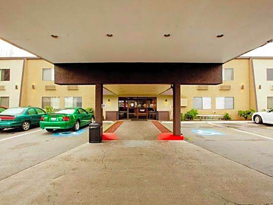 Economy Inn Auburn