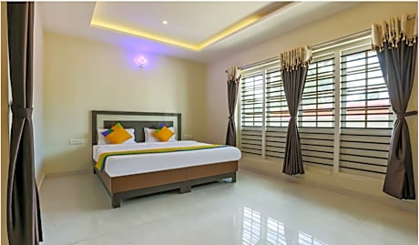 Itsy Hotels Kottaram Residency