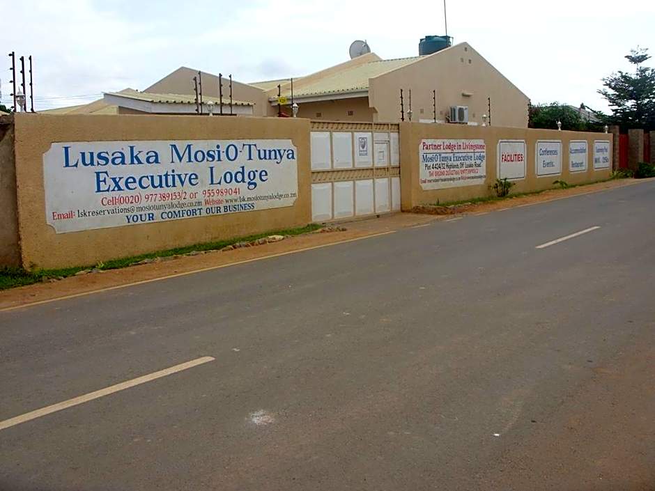 Lusaka Mosi-O-Tunya Executive Lodge