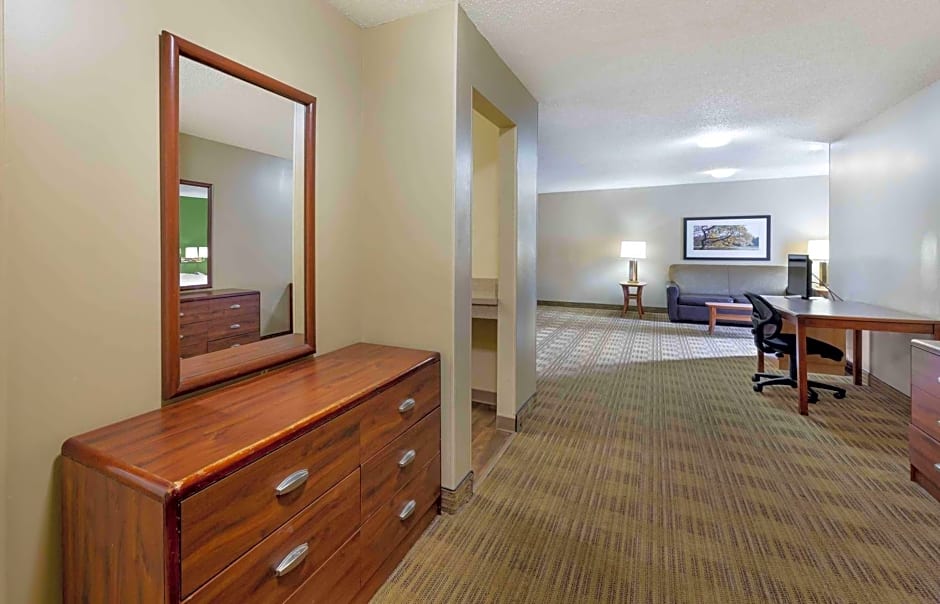 Extended Stay America Suites - Cleveland - Great Northern Mall