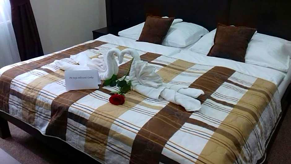 Hotel David with Free Parking