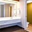 Sleep Inn & Suites Oregon - Toledo
