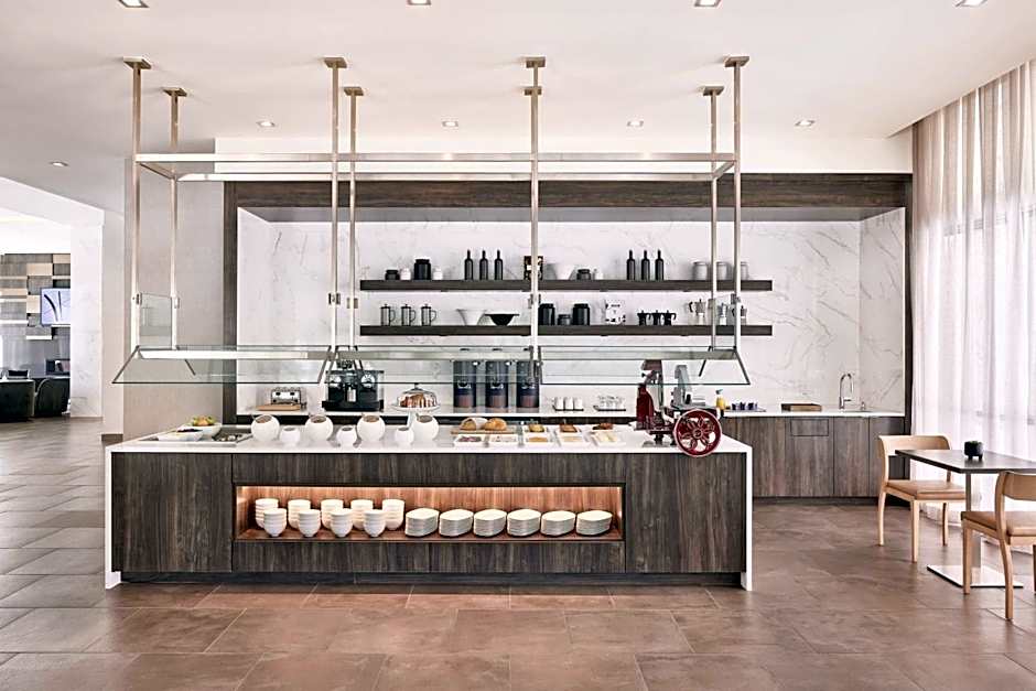 AC Hotel by Marriott Columbus Downtown