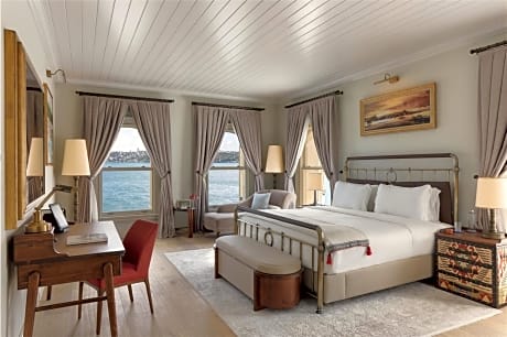 Deluxe King Room With Bosphorus View