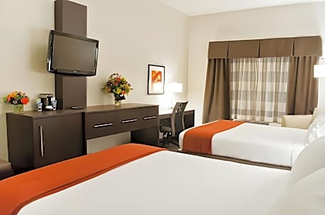 Standard Room with Two Queen Beds