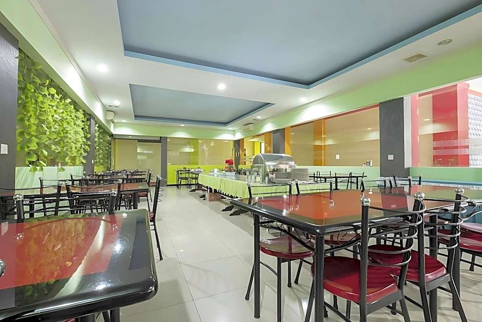 OYO 1633 Hotel Darma Nusantara 3