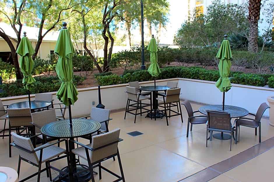 Luxury Suites Int'l at The Signature