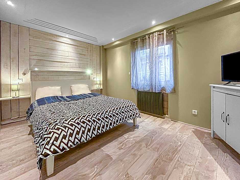 Grand Salon Cosy, proche centre Dijon & garage 2p