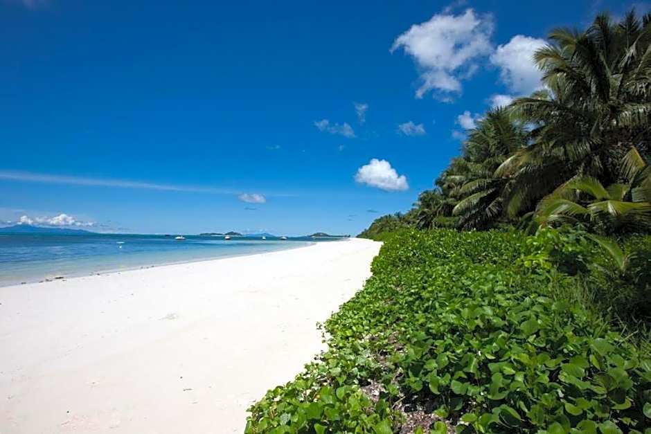 Villas des Alizes Beachfront Suites