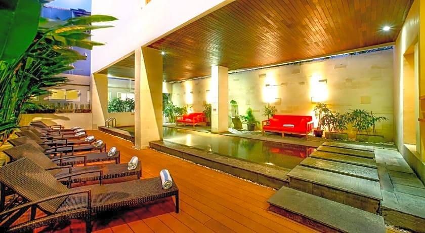 Euphoria Hotel