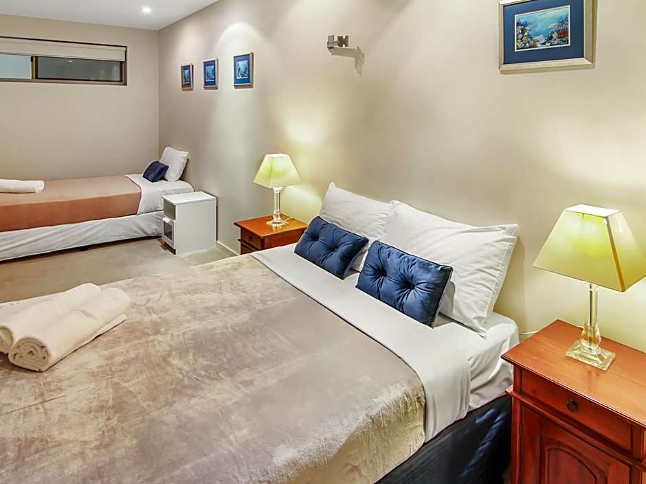 Space Holiday Apartments