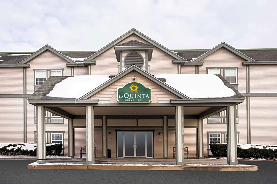 La Quinta Inn & Suites by Wyndham St. Albans