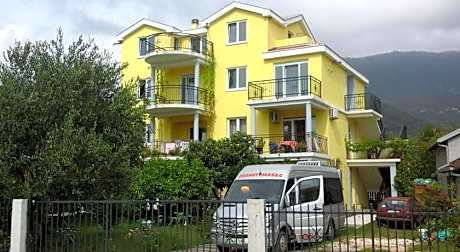 Apartments Olga Tivat