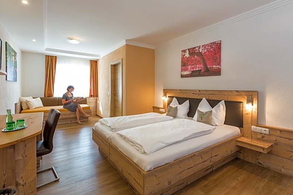 Photo 1 of 2 of Double Room