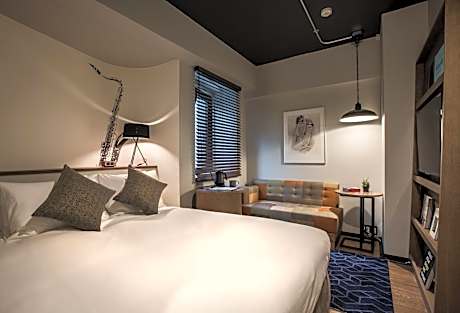 Deluxe Double Room for 1 Person - Non-Smoking