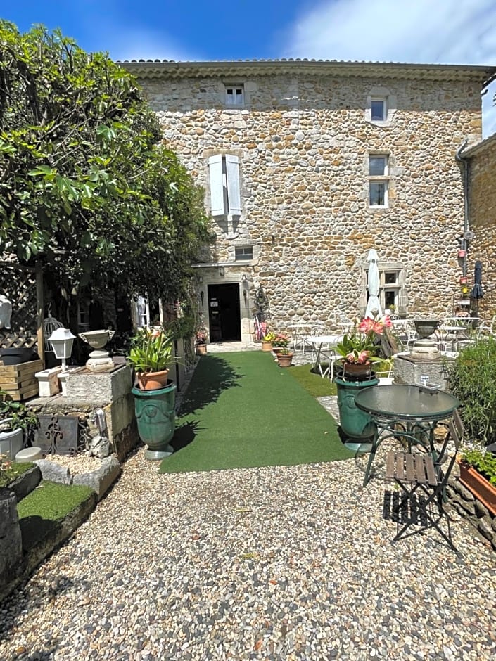 Le Manoir du Raveyron