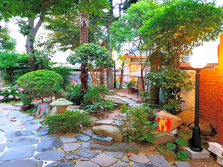 Gallery Family Hotel