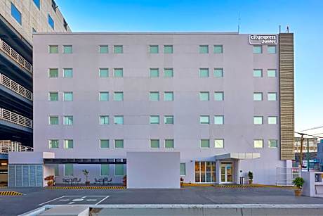 City Express Junior by Marriott Toluca Zona Industrial