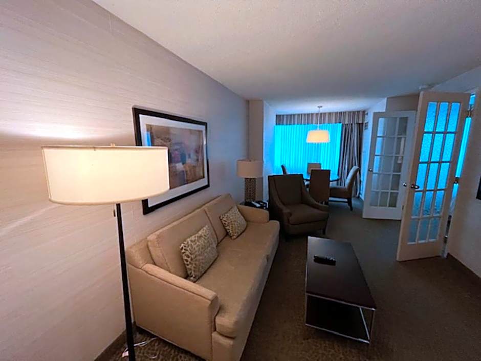 Cambridge Suites Toronto