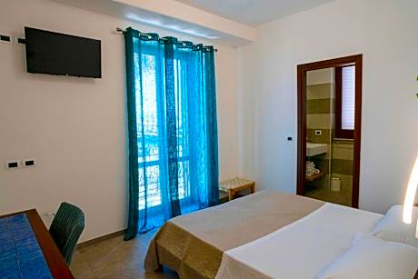 Double or Twin Room with Balcony