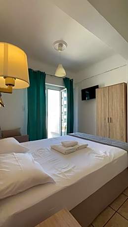 Double Room with Balcony and Sea View