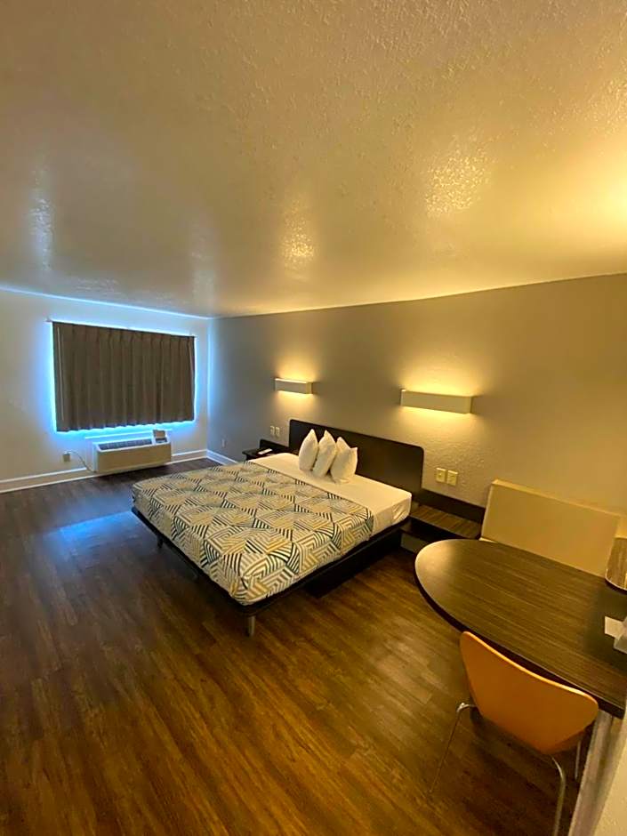 Motel 6 Manchester, TN