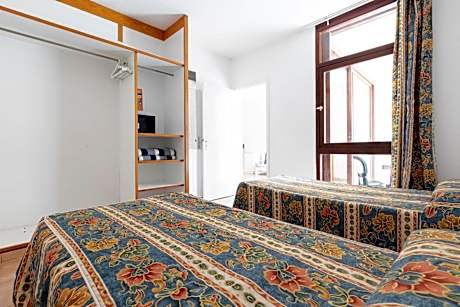 Apartment (4 Adults)