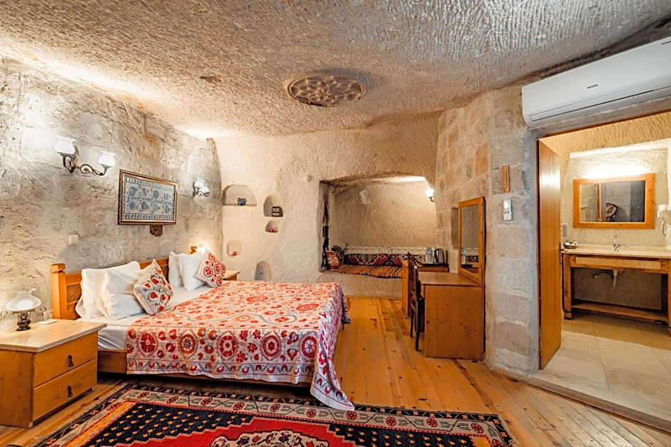 Amber Cave Suites