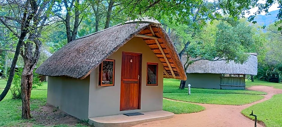 Shumba Safari Bush Camp