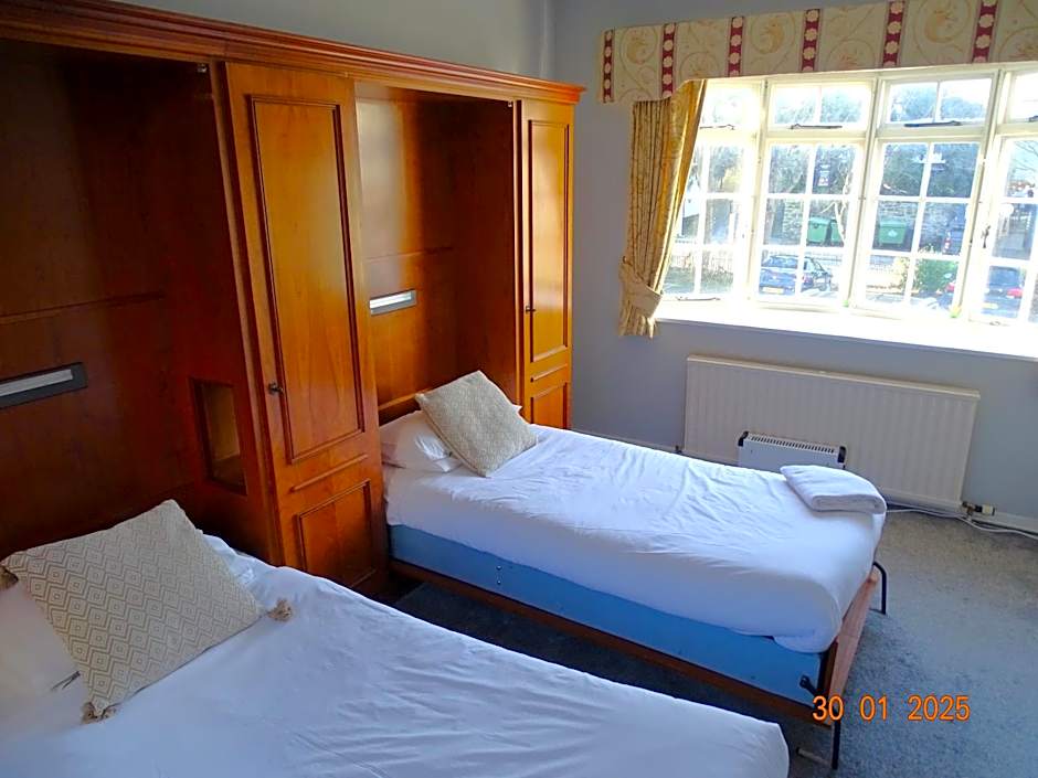 Donington Manor Hotel