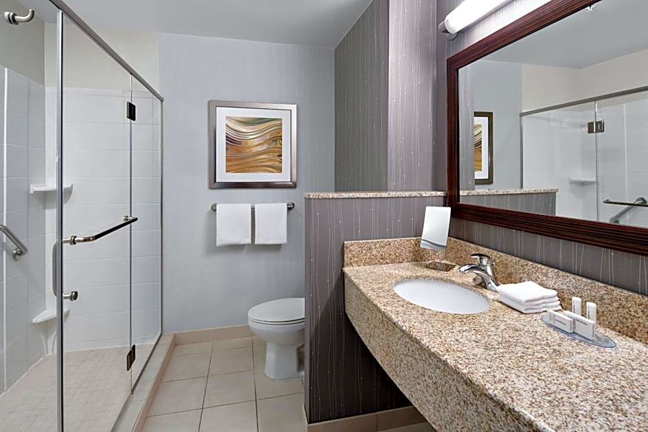 Courtyard by Marriott Raleigh North/Triangle Town Center