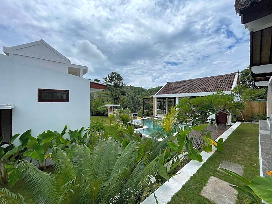 The Local Areguling – Kuta, Lombok, ID