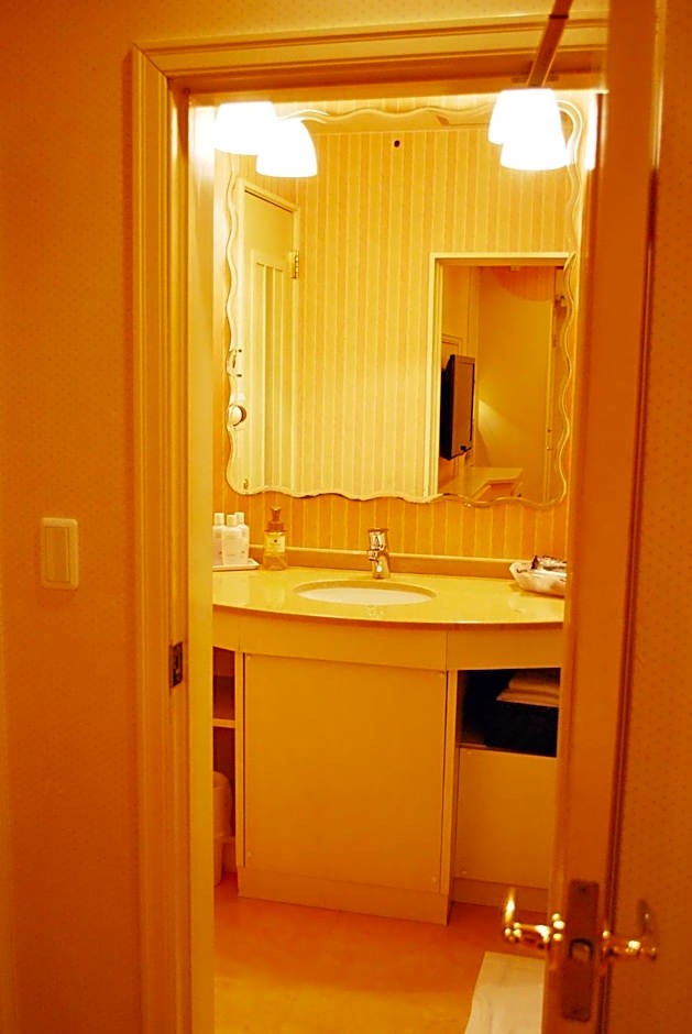 Ena Hotel Venus