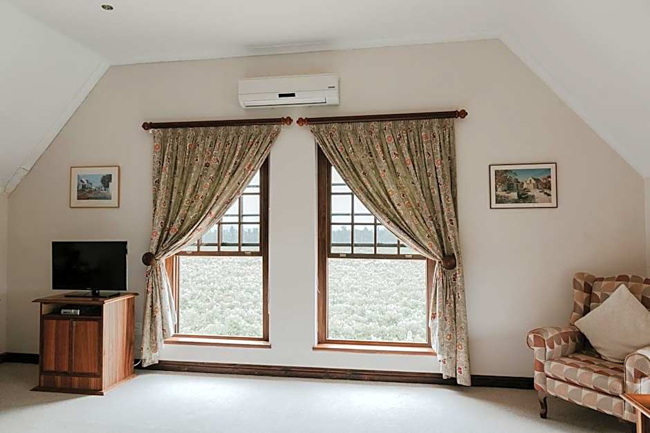 Cana Vineyard Guesthouse