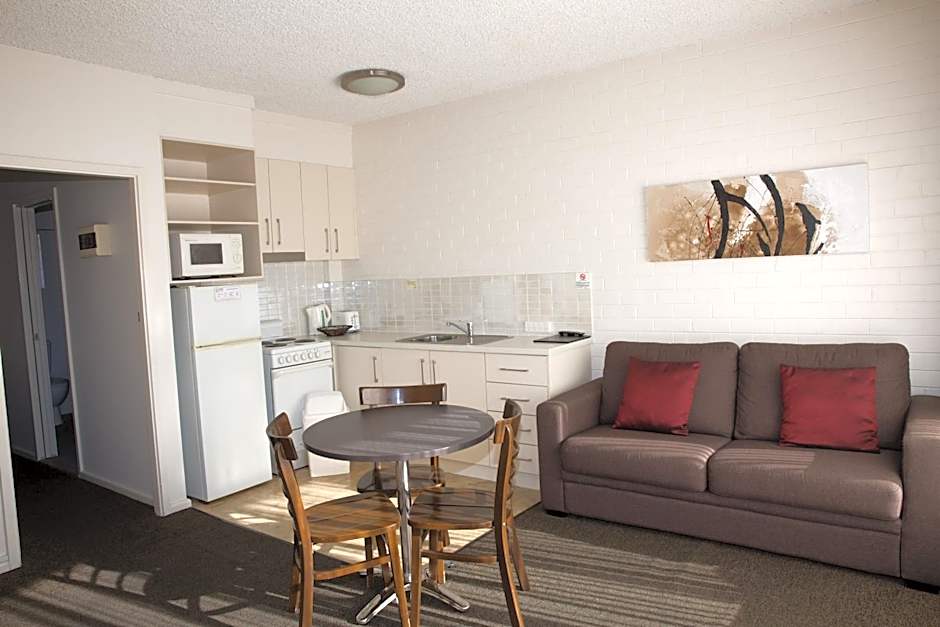 Centralpoint Motel