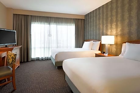Double Suite - Mobility Accessible/Non-Smoking