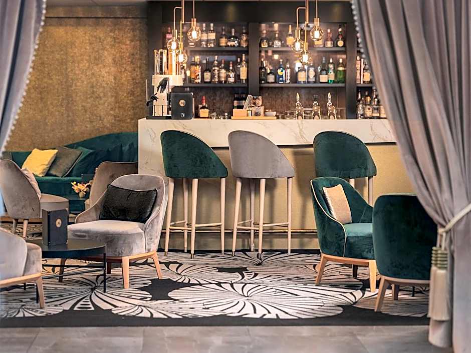 Niepce Paris, Curio Collection By Hilton