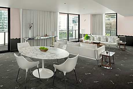 Presidential, 2 Bedroom Suite, Bedroom 1: 1 King, Bedroom 2: 1 King, City View, Balcony