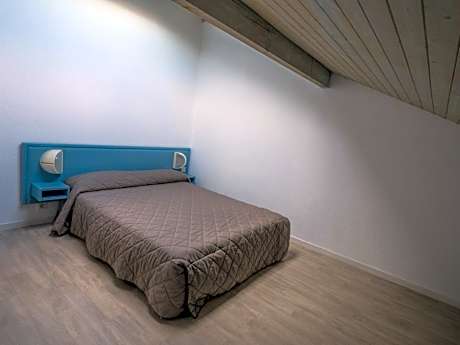 Two-Bedroom Apartment (6 Adults)