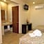 Hotel Plaza Bernal